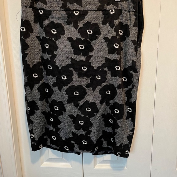 RW&co size 14 skirt - Picture 2 of 6